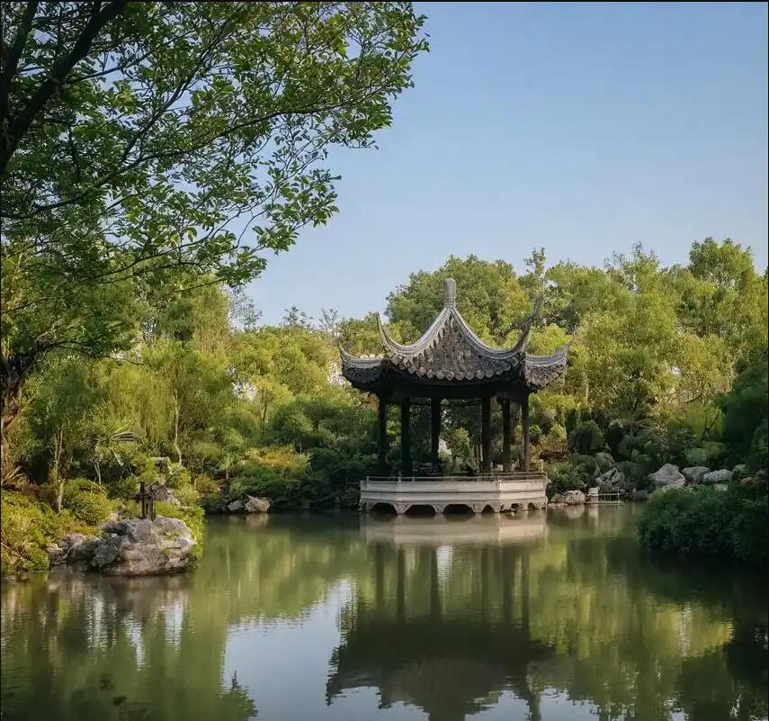 雅安以蓝餐饮有限公司